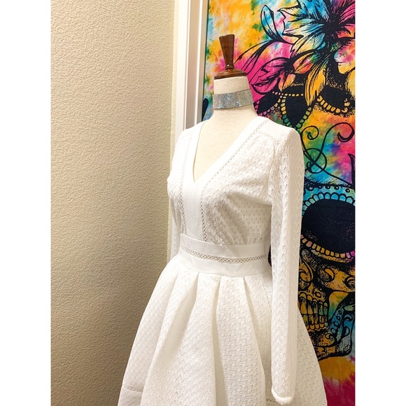 🌈 Amazing modern lace dress - Picture 3 of 11